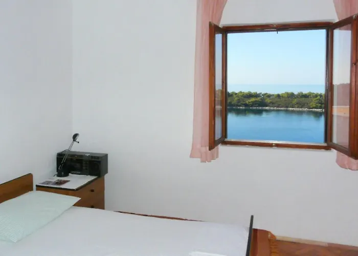 Apartment A1 - Near With Terrace And The Sea View Blato (Korcula)