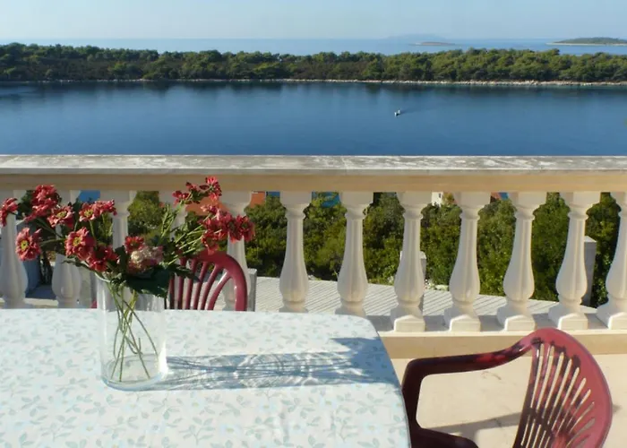 Apartment A1 - Near With Terrace And The Sea View Blato (Korcula)